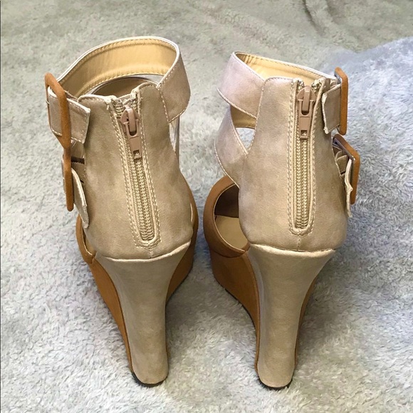 Liliana Monaco Two Tone Strappy Wedges Platform - Picture 5 of 9